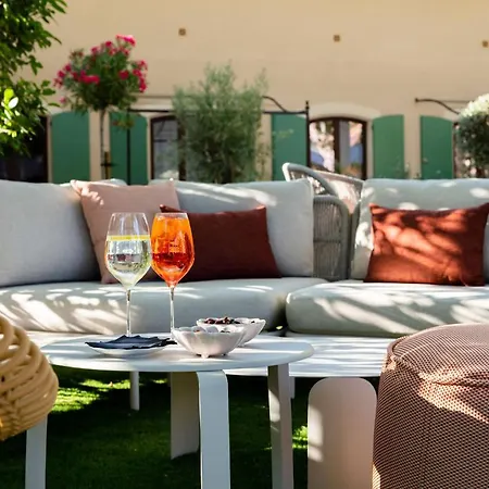 Et Restaurant La Bastide Bourrelly - Mathias Dandine 5*