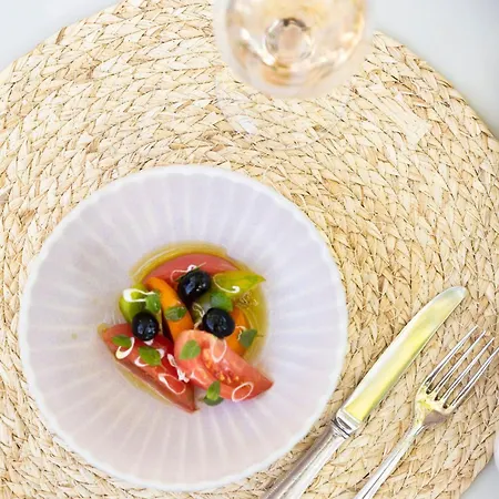 Hotel Et Restaurant La Bastide Bourrelly - Mathias Dandine