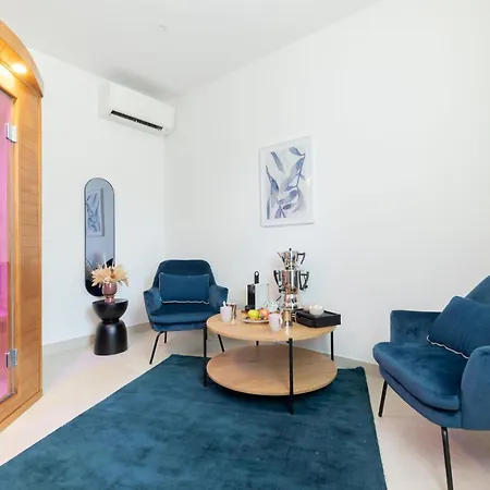 Hotel Et Restaurant La Bastide Bourrelly - Mathias Dandine 5*